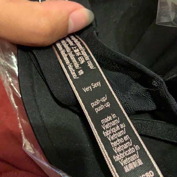 VS BRA - Picture 4 of 4